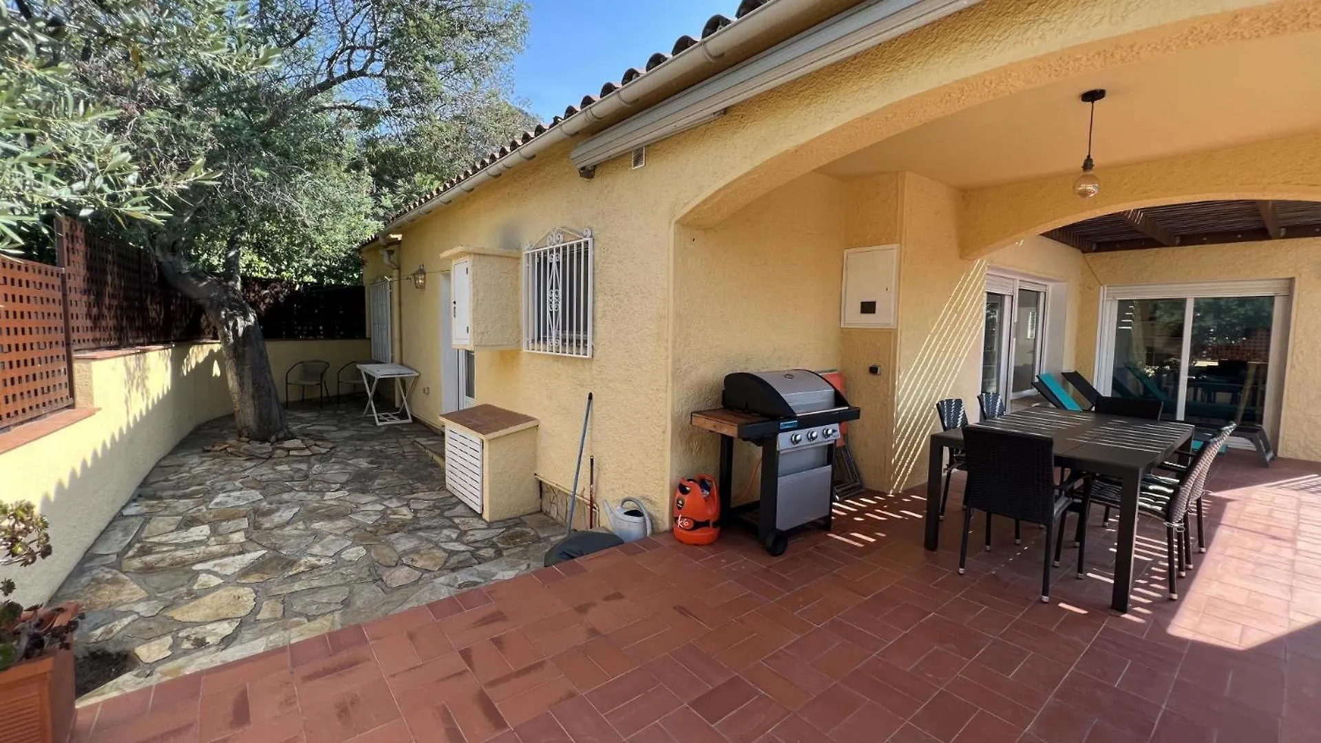 셀바 데 마르 Preciosa Casa En Mas Fumats Con Piscina Y Bonitas Vistas 빌라